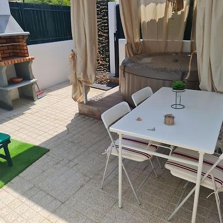 "Linda'S Guest House" Beach House With Private Patio & Hot Tub, 3 Min From The Beach Коста да Капарика Екстериор снимка