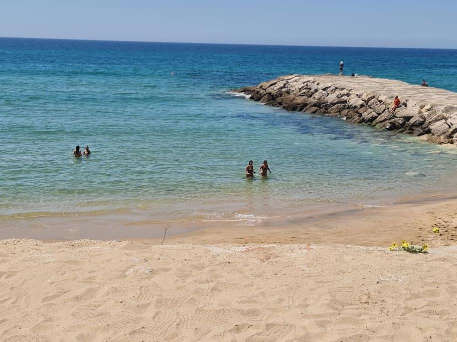 "Linda'S Guest House" Beach House With Private Patio & Hot Tub, 3 Min From The Beach Коста да Капарика Екстериор снимка