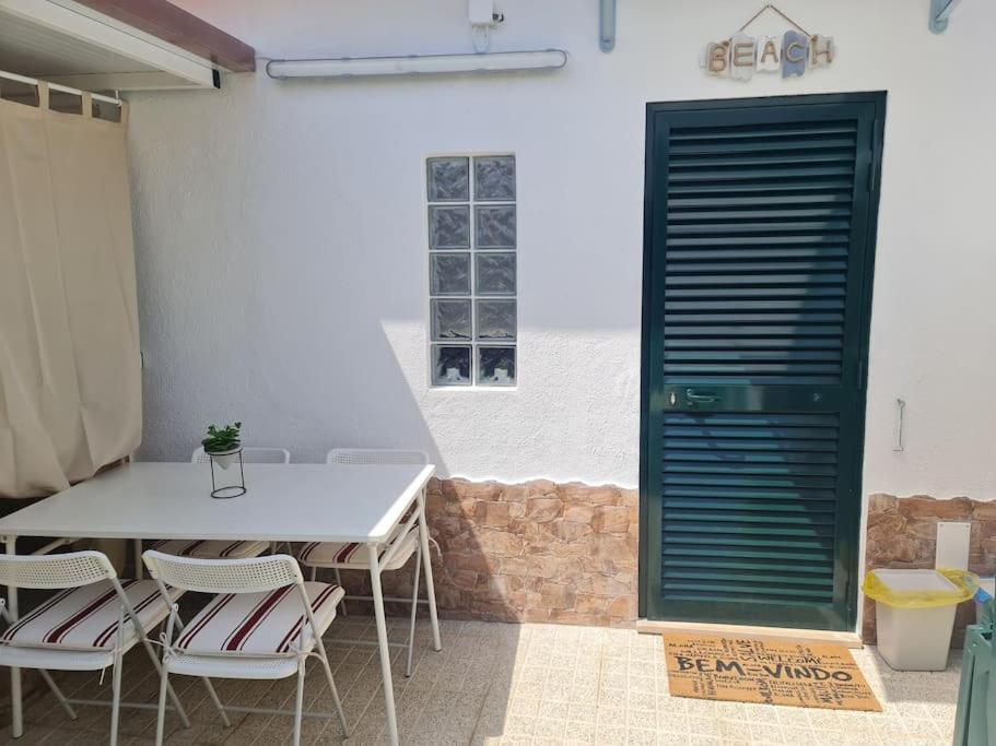 "Linda'S Guest House" Beach House With Private Patio & Hot Tub, 3 Min From The Beach Коста да Капарика Екстериор снимка